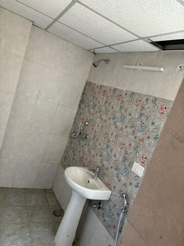 Bathroom in 3 BHK Apartment at Aditya World City, Shahpur Bamheta – for Rent