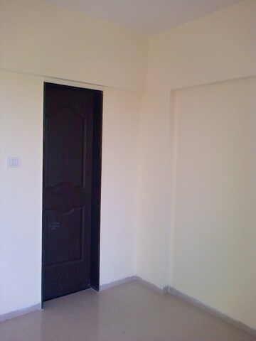 Room in 2 BHK Apartment at Anandtara La Gloriosa, Kalyani Nagar – for Rent