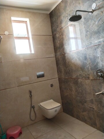 Bathroom in 3 BHK Builder Floor at Ansal Plaza Gurgaon, Palam Vihar – for Rent