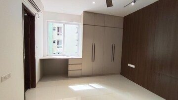 Room in 3 BHK Apartment at Prestige Tranquil, Kokapet – for Rent