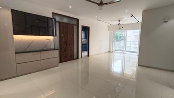 Room in 3 BHK Apartment at Prestige Tranquil, Kokapet – for Rent