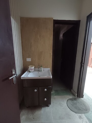 Bathroom in 2.5 BHK Independent House at Ansal Plaza Sector-23, Palam Vihar – for Rent
