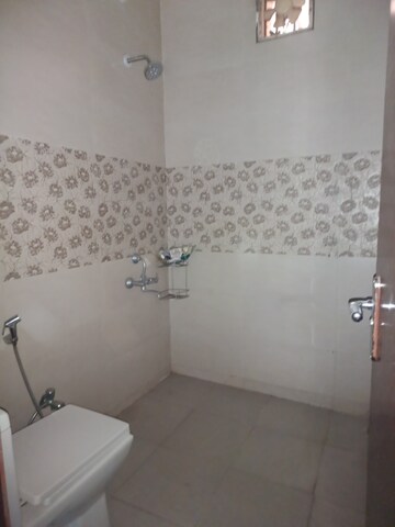 Bathroom in 2.5 BHK Independent House at Ansal Plaza Sector-23, Palam Vihar – for Rent