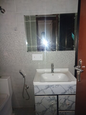 Bathroom in 2.5 BHK Independent House at Ansal Plaza Sector-23, Palam Vihar – for Rent