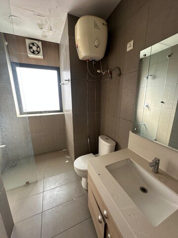 Bathroom in 6+ BHK Independent House at Ansal Sushant Floors, Sushant Lok ii – for Sale