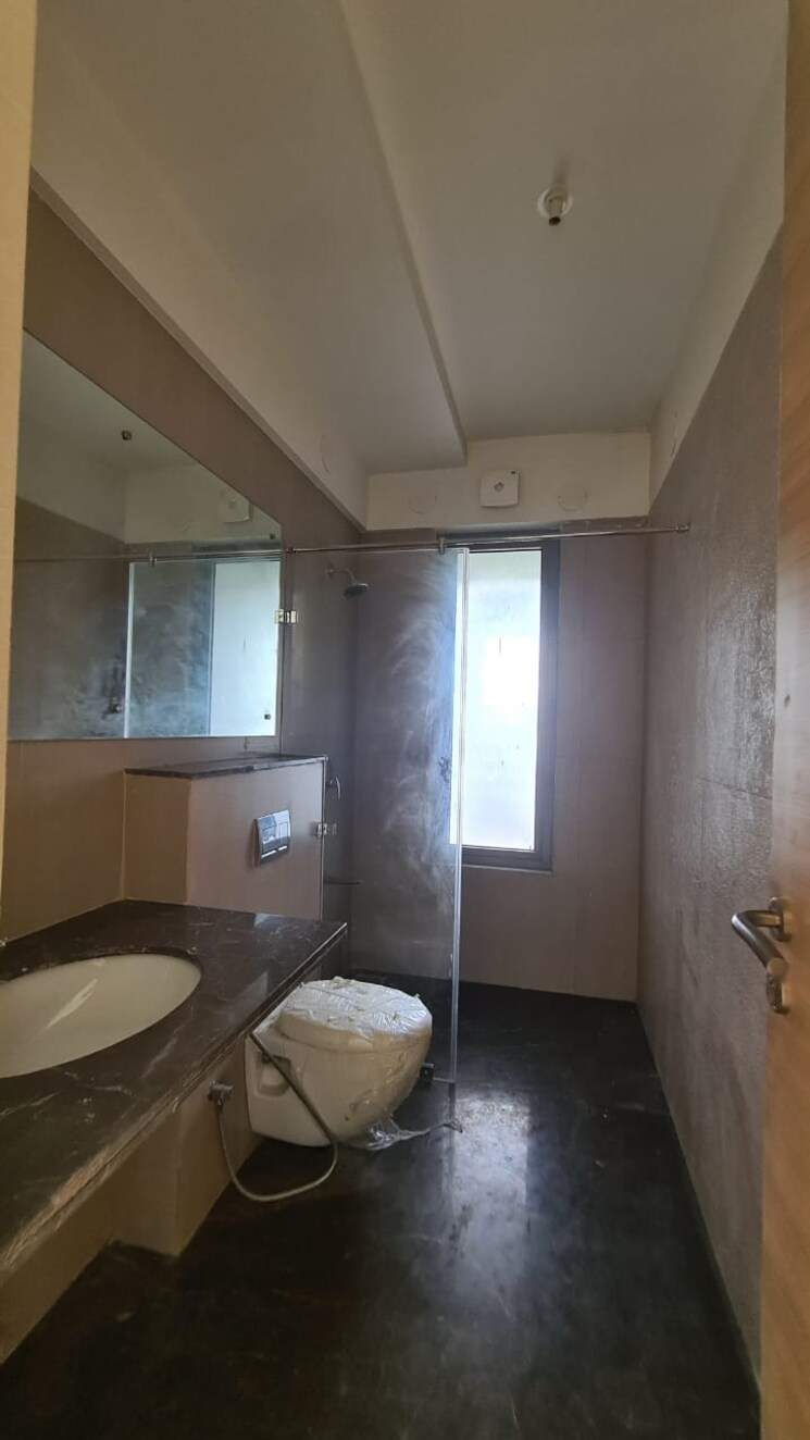 Bathroom, kalpataru-jade-residences 3.5 Bedroom 1750 Sq.Ft. Apartment In Baner Pune 7910176