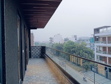 Balcony in 4 BHK Apartment at Sector 57 – for Rent