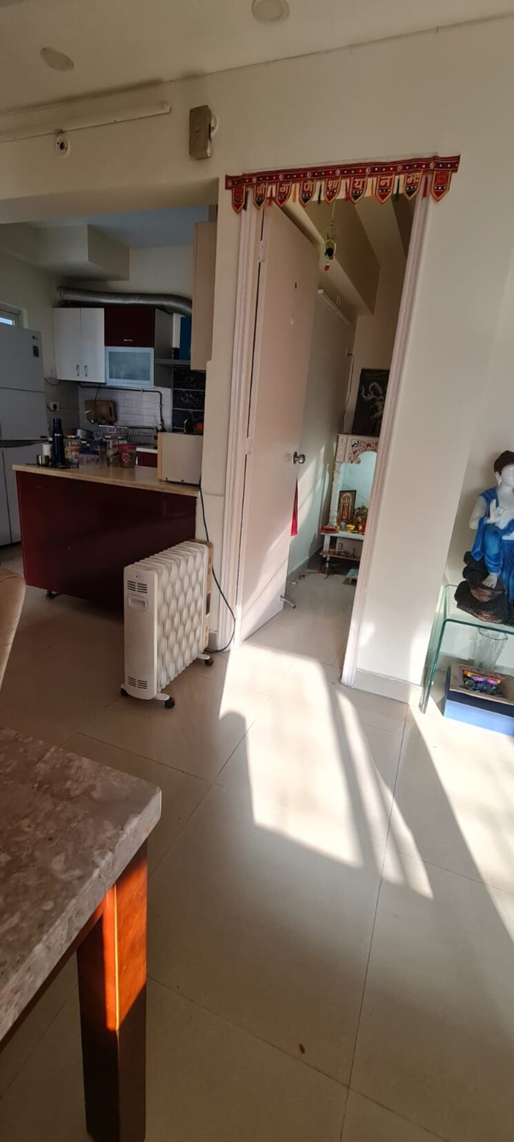 Master Bedroom, griha-pravesh 3 Bedroom 1971 Sq.Ft. Apartment In Sector 77 Noida 7910367