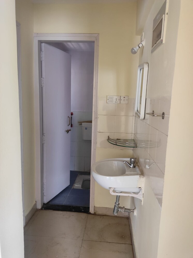 Bathroom, dsk-saptasur 2 Bedroom 1100 Sq.Ft. Apartment In Dhayari Pune 7910485