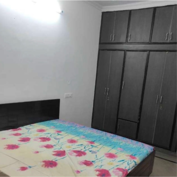 Bedroom in 3 BHK Apartment at Skynet Towers, Lohgarh – for Rent