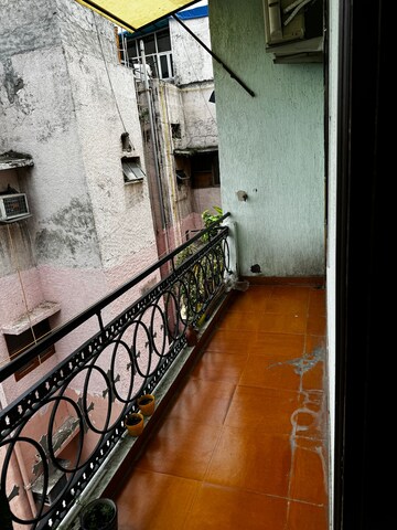 Balcony in 1 BHK Apartment at Sector 46 – for Rent
