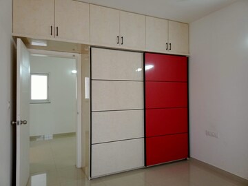 Room in 3 BHK Apartment at Rohan Upavan, Hennur – for Rent