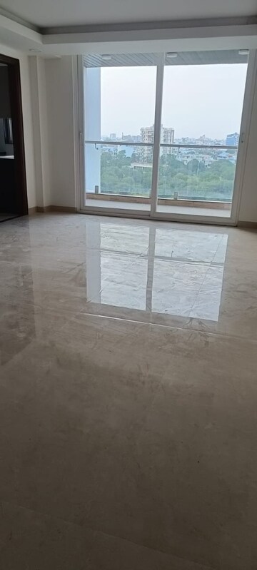 Room in 3 BHK Apartment at Gopalpura – for Rent