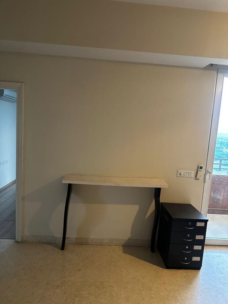 Living Room, dlf-the-ultima 3 Bedroom 2100 Sq.Ft. Apartment In Sector 81 Gurgaon 7910536