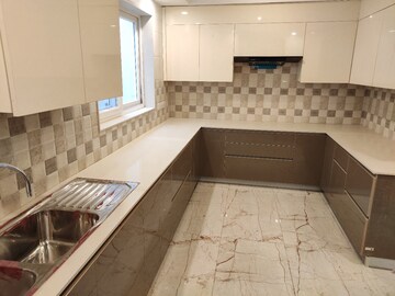 Kitchen in 4 BHK Apartment at Sector 31 – for Rent