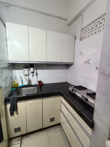 1 BHK Apartment For Rent in Colaba