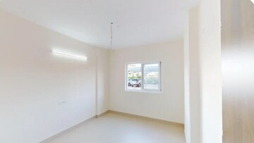 Room in 3 BHK Apartment at Old Madras Road – for Sale