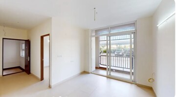 Room in 3 BHK Apartment at Old Madras Road – for Sale