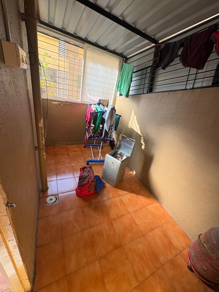  Parking, yash-sankul 1 Bedroom 650 Sq.Ft. Apartment In Pimple Saudagar Pune 7910847