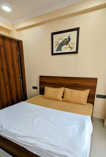 Bedroom in 1 BHK Apartment at Sector 42 – for Rent