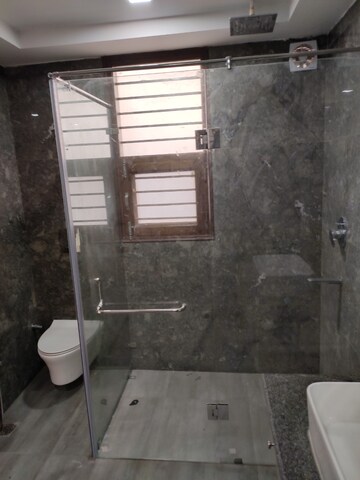 Attached Bathroom in 3 BHK Builder Floor at Sector 50 – for Rent