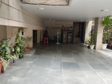 Parking in 3 BHK Builder Floor at Greater Kailash I – for Rent