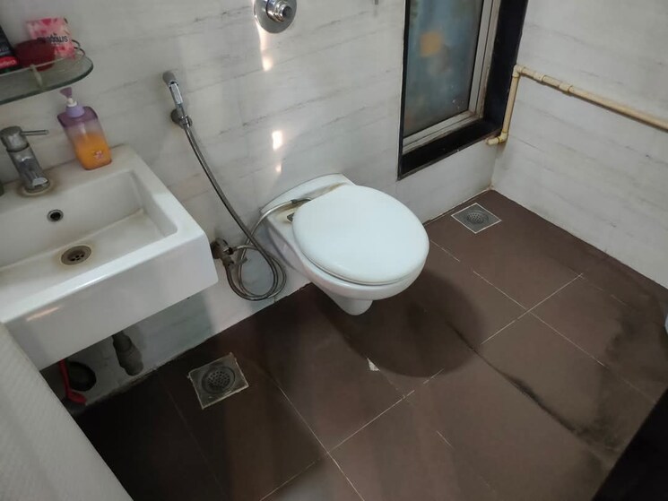 Bathroom, vasant-fiona 2 Bedroom 650 Sq.Ft. Apartment In Pokhran Road No 2 Thane 7910990