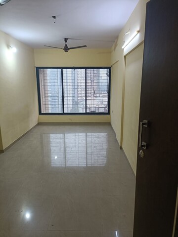 Room in 1 BHK Apartment at Tilak Dham, Chembur – for Rent