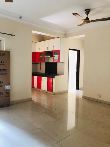 2 BHK Apartment For Rent in Paramount Floraville, Sector 137