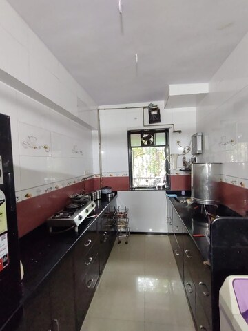 Master Bedroom in 2 BHK Apartment at Kurla West – for Rent