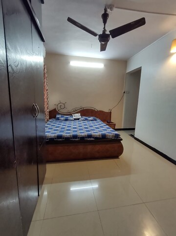 Bedroom in 2 BHK Apartment at Kurla West – for Rent