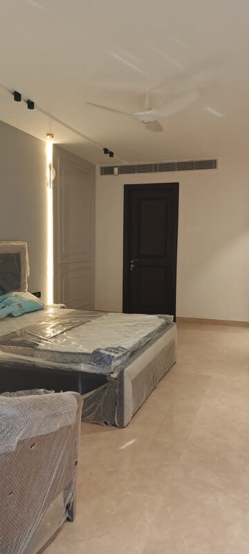 Bedroom in 3 BHK Builder Floor at Eros Rosewood City, Sector 49 – for Rent