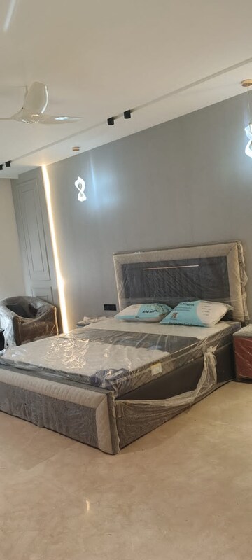 Bedroom in 3 BHK Builder Floor at Eros Rosewood City, Sector 49 – for Rent