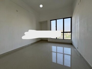 Room in 3 BHK Apartment at Joka – for Sale