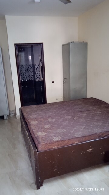 Room in 1 RK Builder Floor at Vipul Square, Sushant Lok I – for Rent