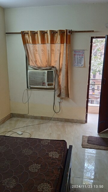 Living Room in 1 RK Builder Floor at Vipul Square, Sushant Lok I – for Rent