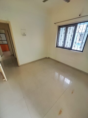 Room in 1 BHK Apartment at Mittal New Akshay CHS, Koregaon Park – for Rent