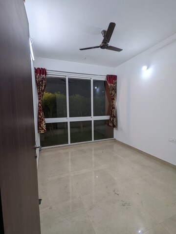 Room in 2 BHK Apartment at Runwal Forests, Kanjurmarg West – for Rent