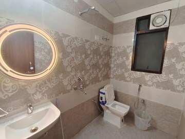 Attached Bathroom in 1 BHK Apartment at Sector 53 – for Rent