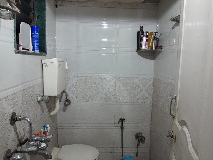 Bathroom, mahada-building 1 Bedroom 425 Sq.Ft. Apartment In Malad West Mumbai 7911623