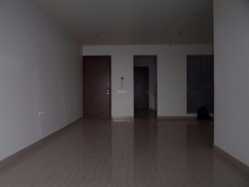 Room in 2 BHK Apartment at The Wadhwa The Address, Ghatkopar West – for Rent