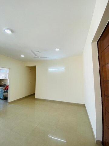 Room in 3 BHK Apartment at Emaar Emerald Estate, Sector 65 – for Rent
