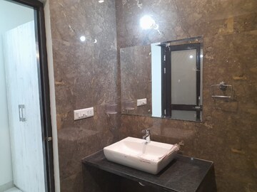 Bathroom in 3 BHK Builder Floor at Global Foyer, Sector 43 – for Rent