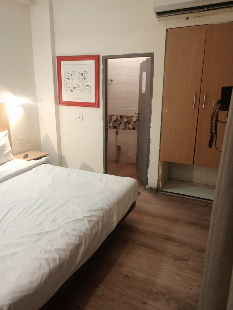 Room, sector 66 Pg For Boys & Girls In Sector 66 7911677