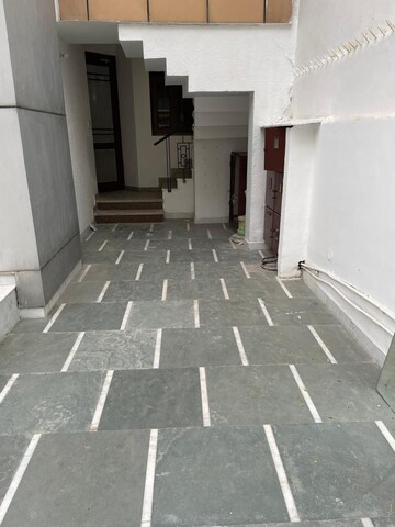 Bedroom in 3 BHK Builder Floor at Plaza Mall, Sector 28 – for Rent