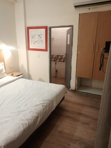 Room in  Pg at Sector 66 – for Rent