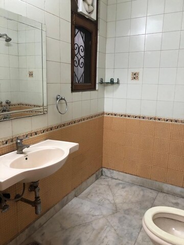 Bathroom in 3 BHK Builder Floor at DLF Atria, Dlf Phase ii – for Rent