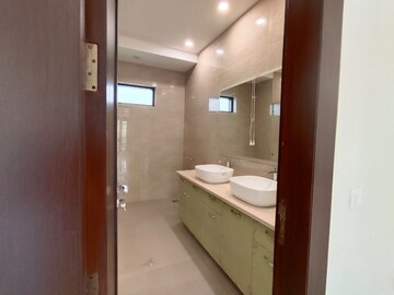 Bathroom in 3 BHK Apartment at Sector 10 – for Rent