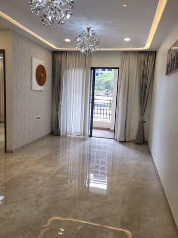 Room in 2 BHK Apartment at Buildwick Golden Valley, Mundhwa – for Sale