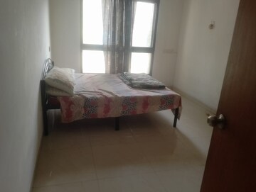 Bedroom in 5 BHK Apartment at Horizon Apartments Vile Parle, Vile Parle East – for Sale